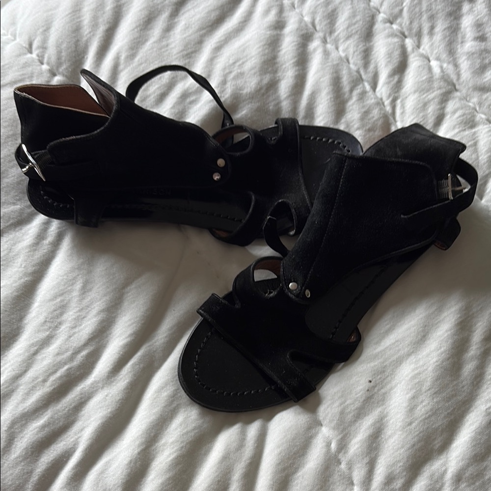 Sigerson Morrison Black Women’s Suede Gladiator Sandals
